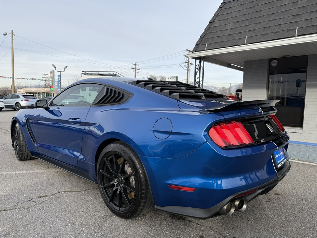 2017 Ford Mustang Image 3