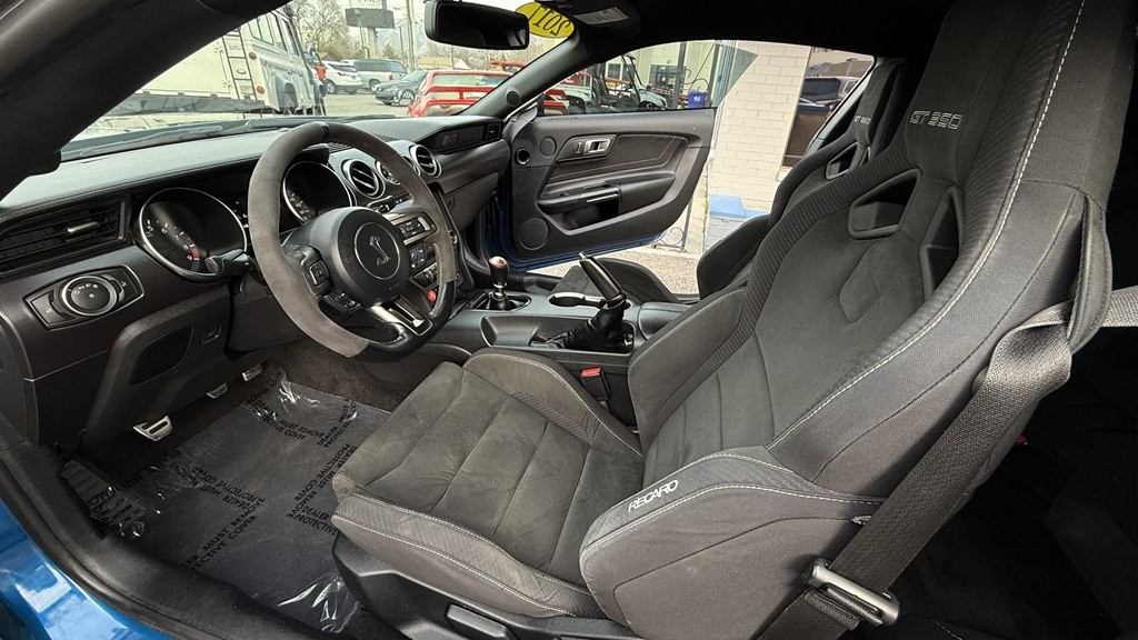 2017 Ford Mustang Image 14