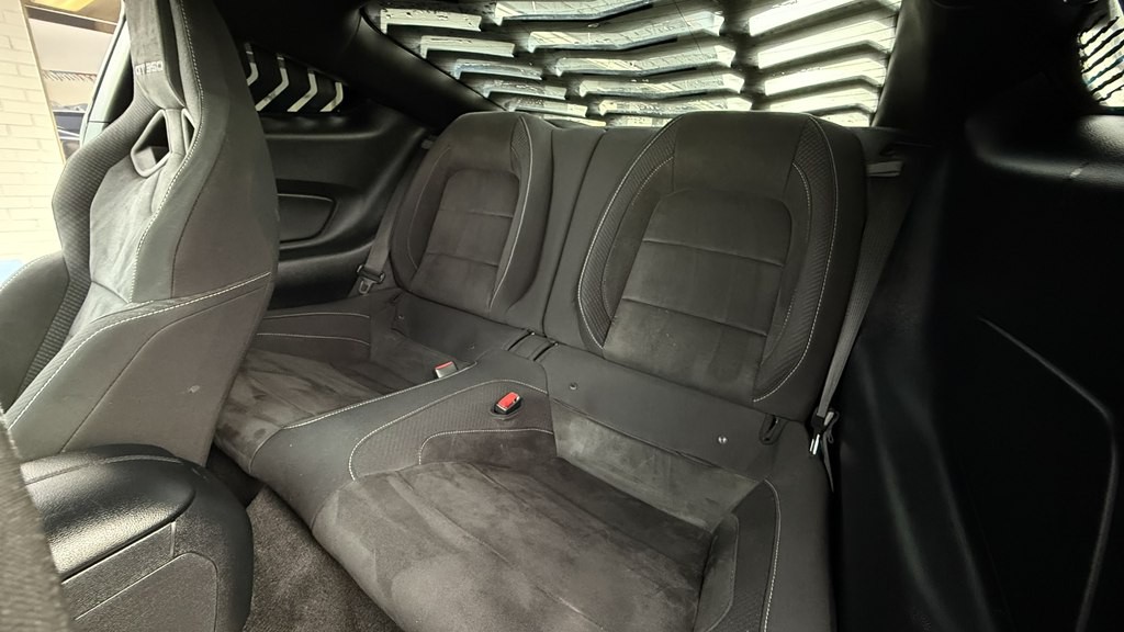 2017 Ford Mustang Image 16