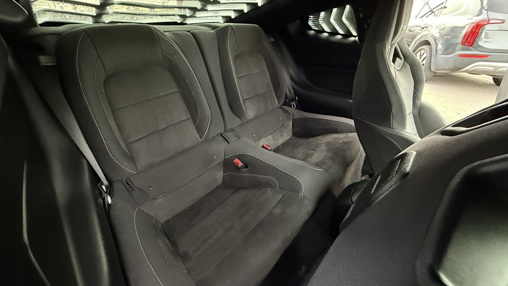 2017 Ford Mustang Image 18