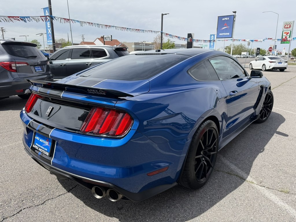 2017 Ford Mustang Image 5