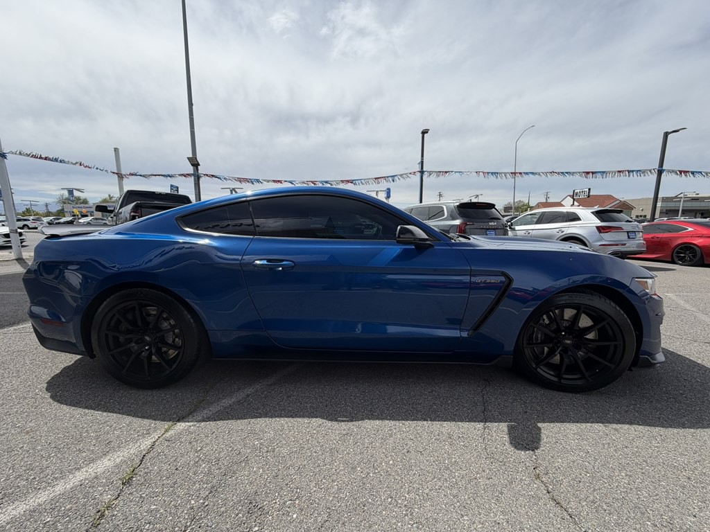 2017 Ford Mustang Image 6