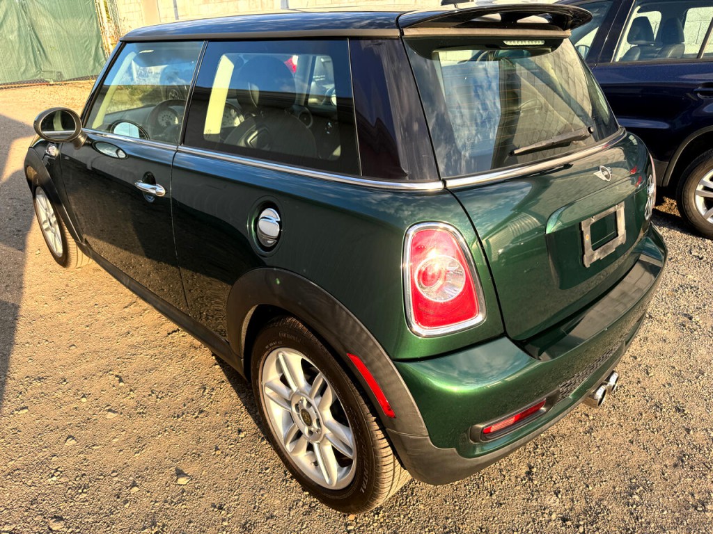 2011 MINI Cooper Image 4
