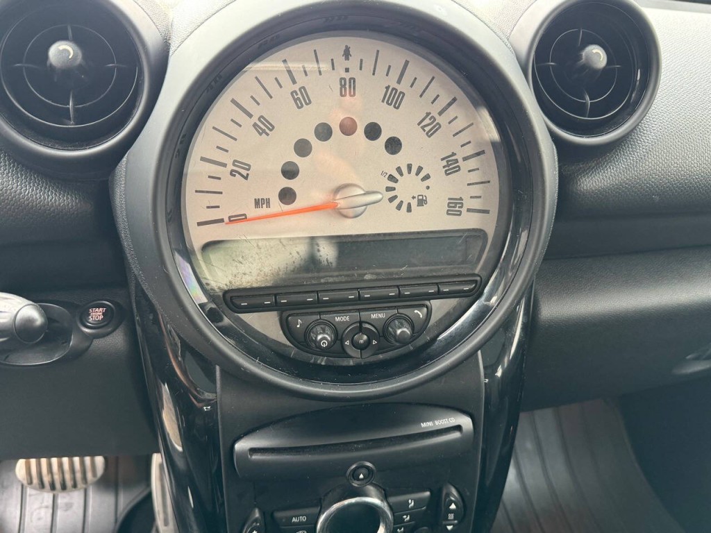 2013 MINI Countryman Image 11