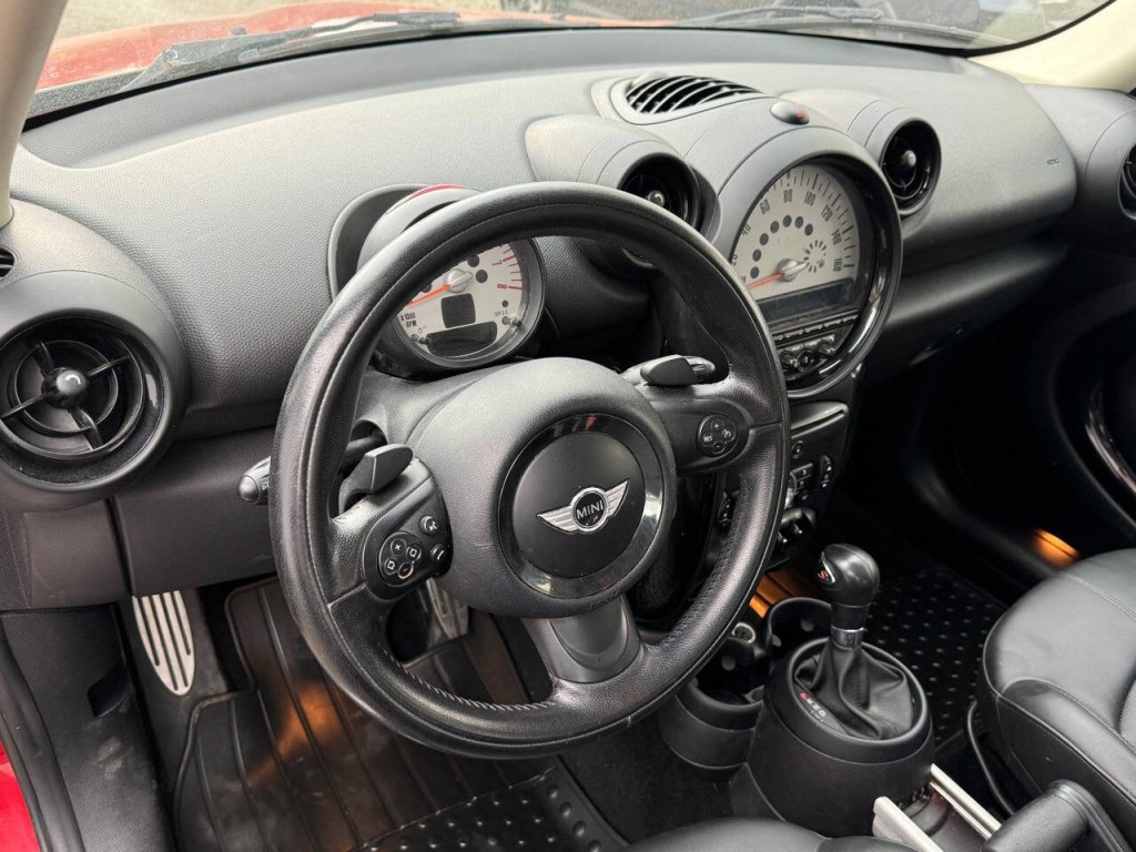 2013 MINI Countryman Image 13