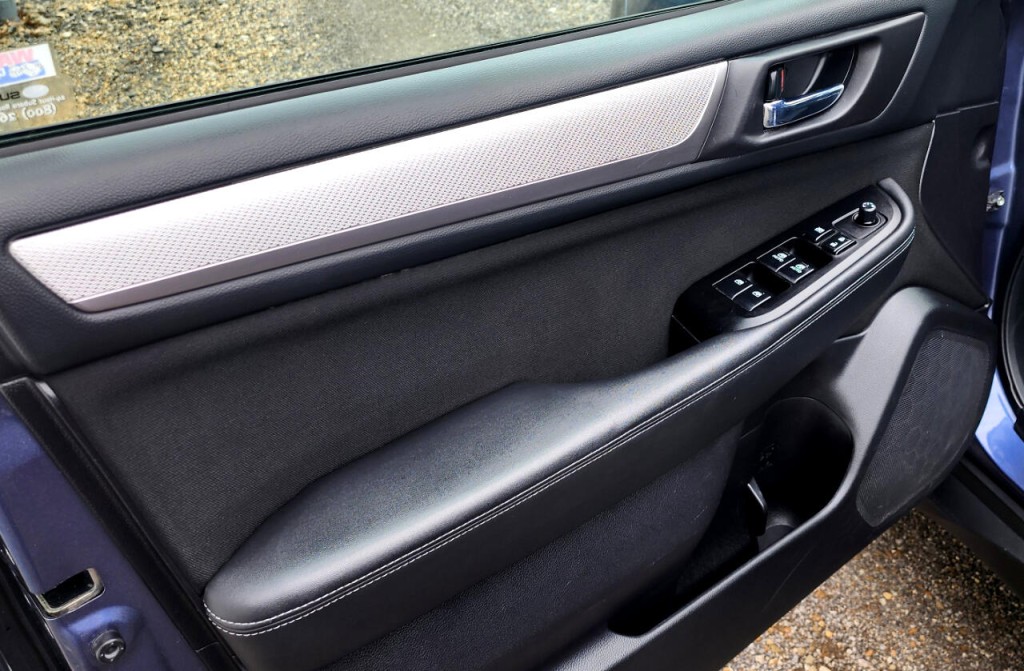 2015 Subaru Outback Image 8