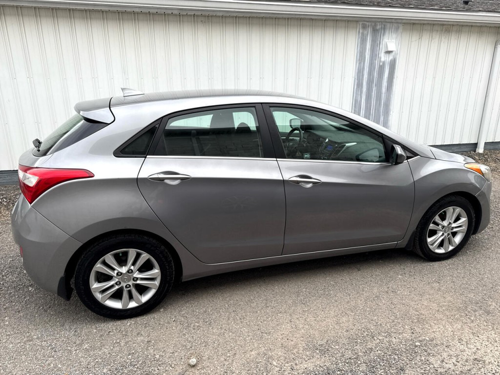 2013 Hyundai Elantra Image 7