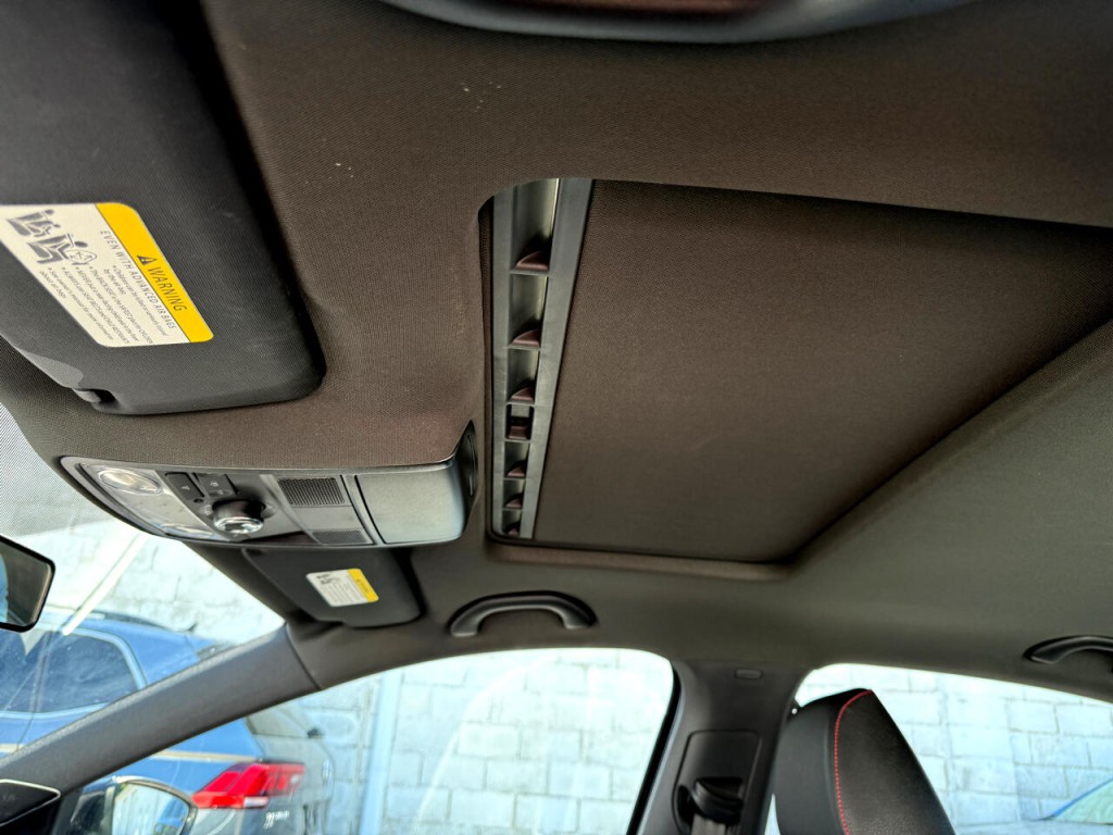 2012 Volkswagen Jetta Image 12