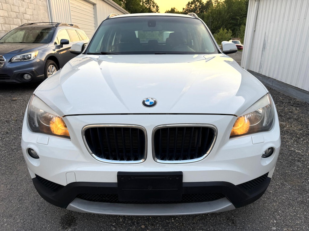 2014 BMW X1 Image 2