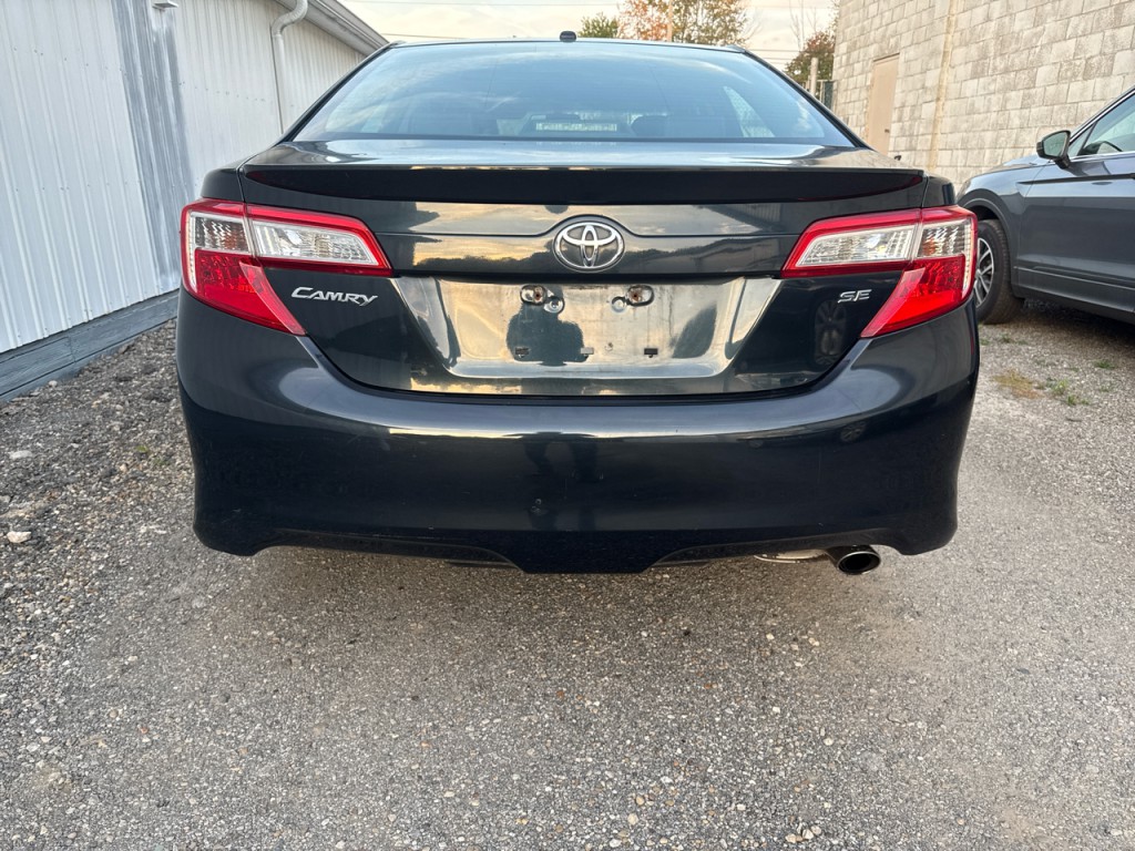2014 Toyota Camry Image 4