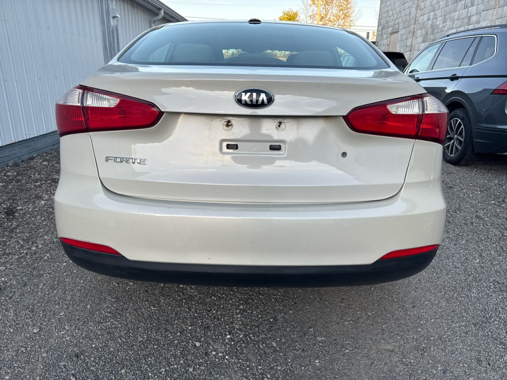 2015 Kia Forte Image 4
