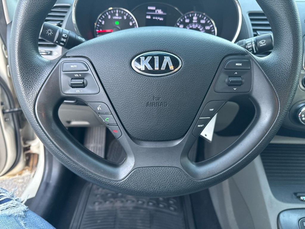 2015 Kia Forte Image 10