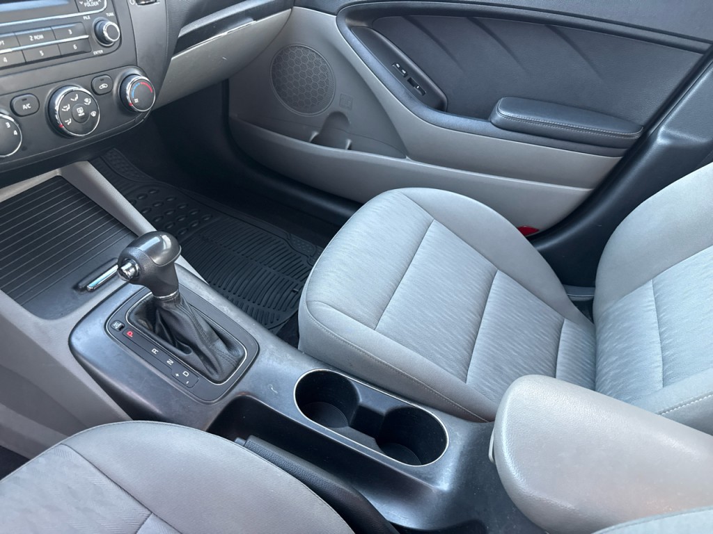 2015 Kia Forte Image 12