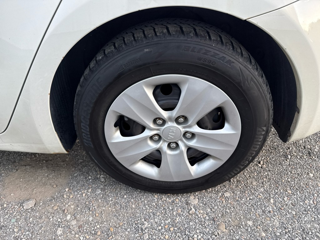 2015 Kia Forte Image 18