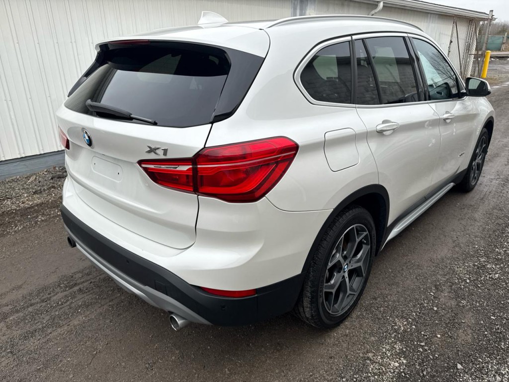 2017 BMW X1 Image 3