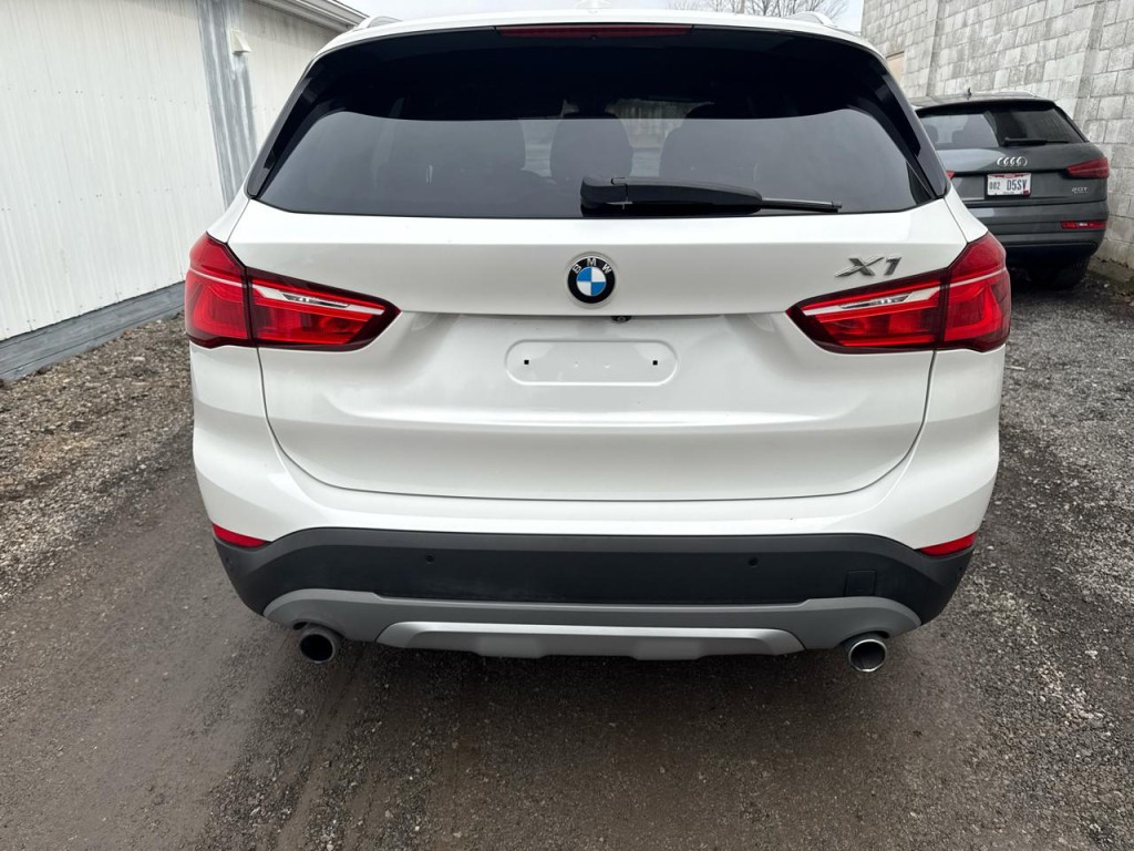 2017 BMW X1 Image 4