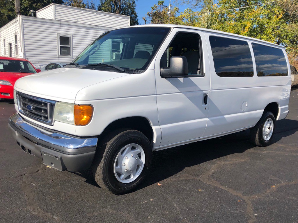 2007 Ford Econoline Image 3
