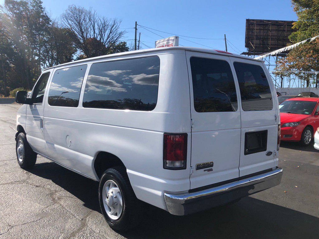 2007 Ford Econoline Image 7