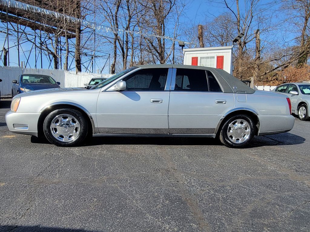 2001 Cadillac DeVille Image 3