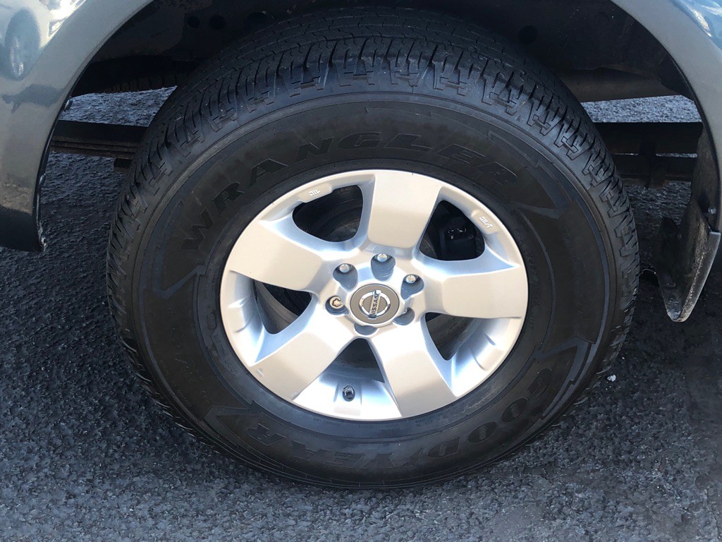 2013 Nissan Frontier Image 10