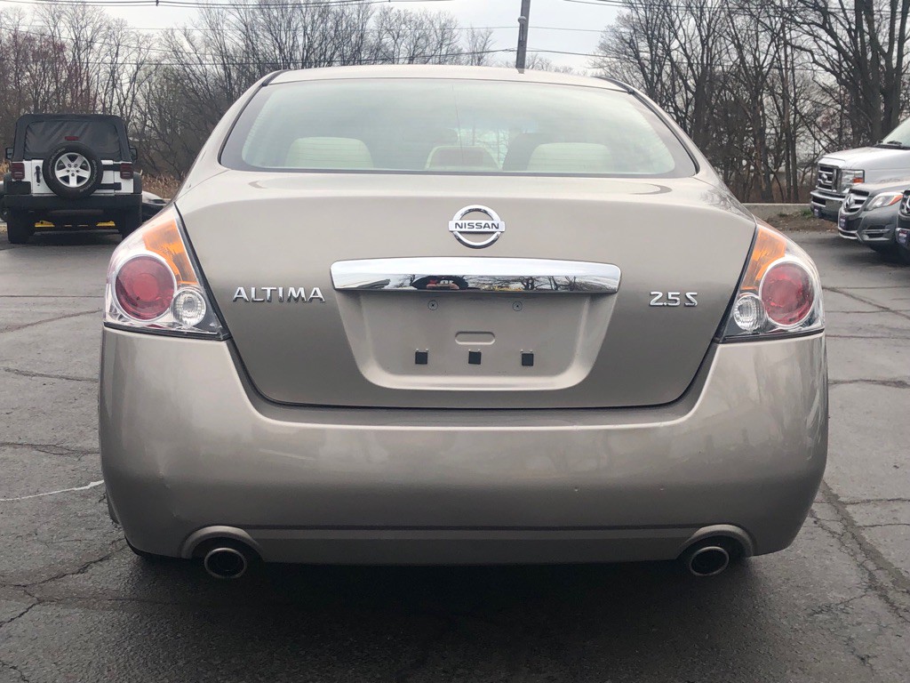 2012 Nissan Altima Image 2