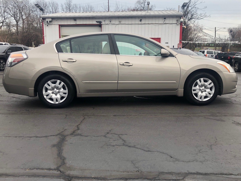 2012 Nissan Altima Image 3