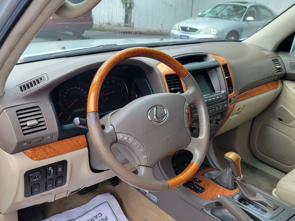 2007 Lexus GX Image 12