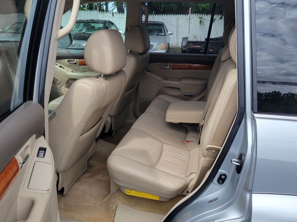 2007 Lexus GX Image 13