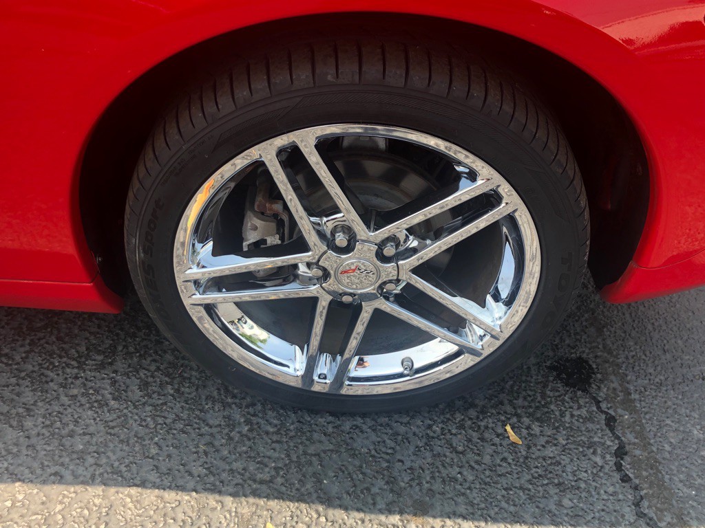 2005 Chevrolet Corvette Image 19