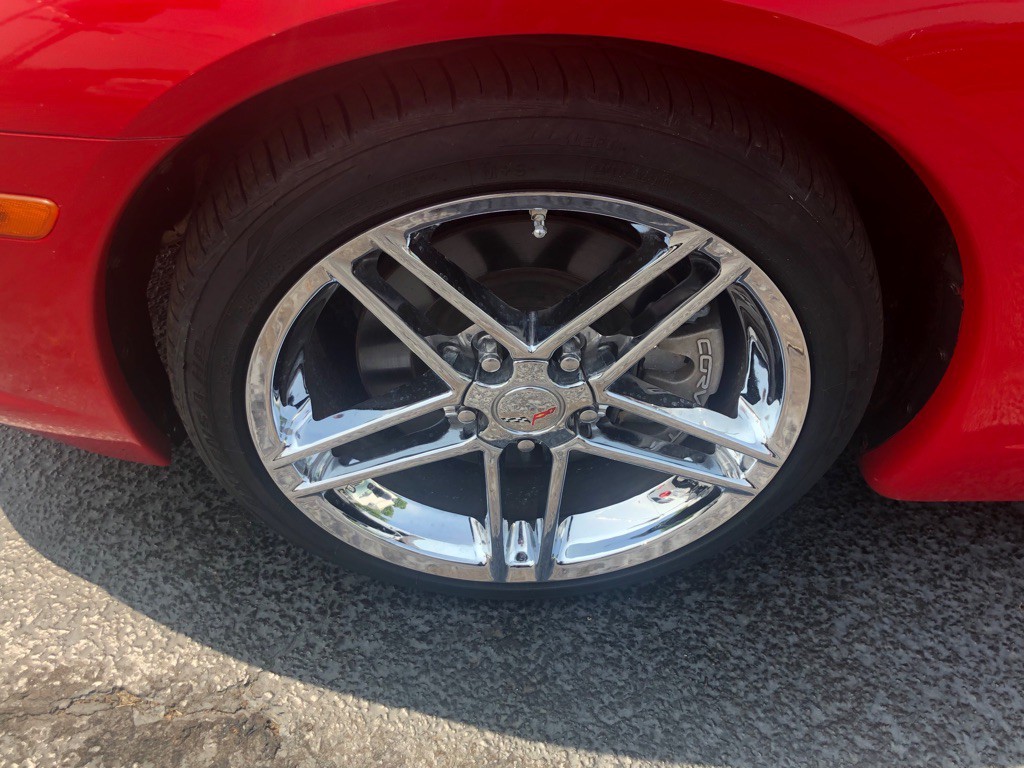 2005 Chevrolet Corvette Image 20