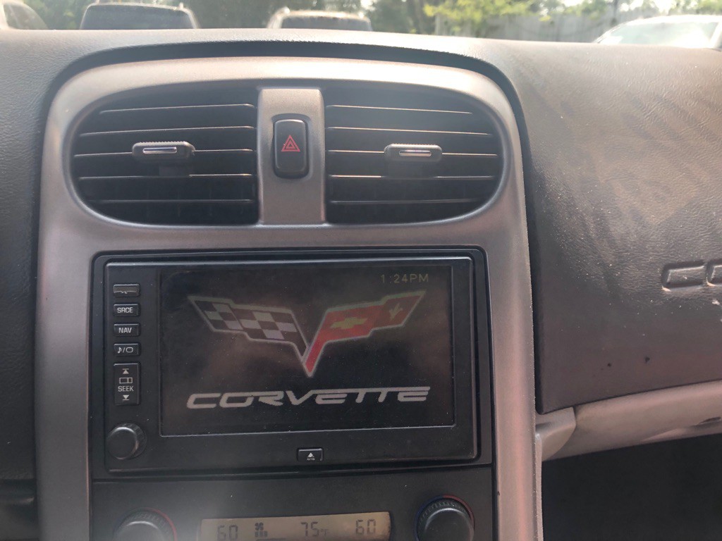 2005 Chevrolet Corvette Image 24