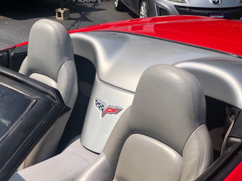 2005 Chevrolet Corvette Image 6