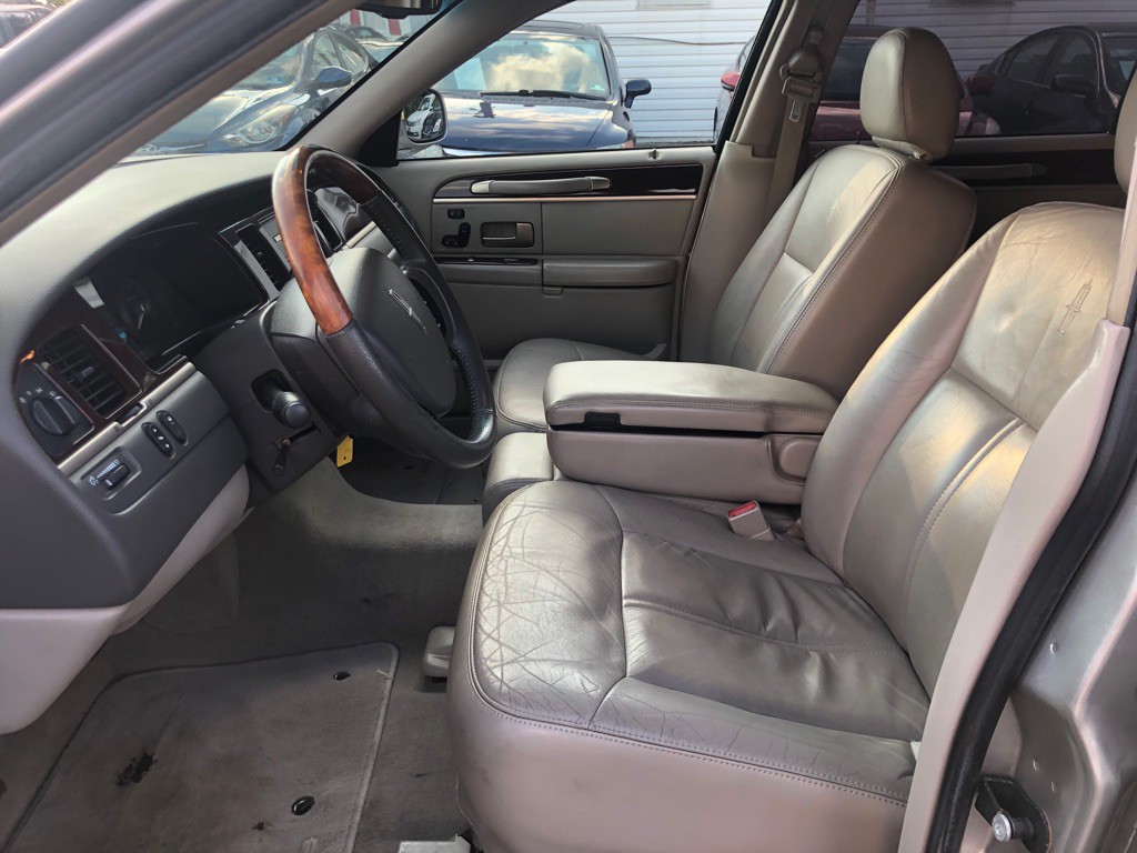 2007 Lincoln Town Car Image 14