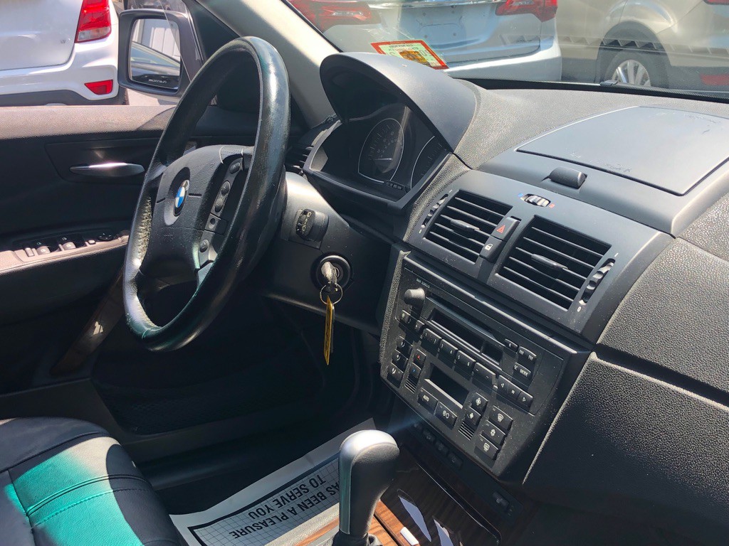 2005 BMW X3 Image 16