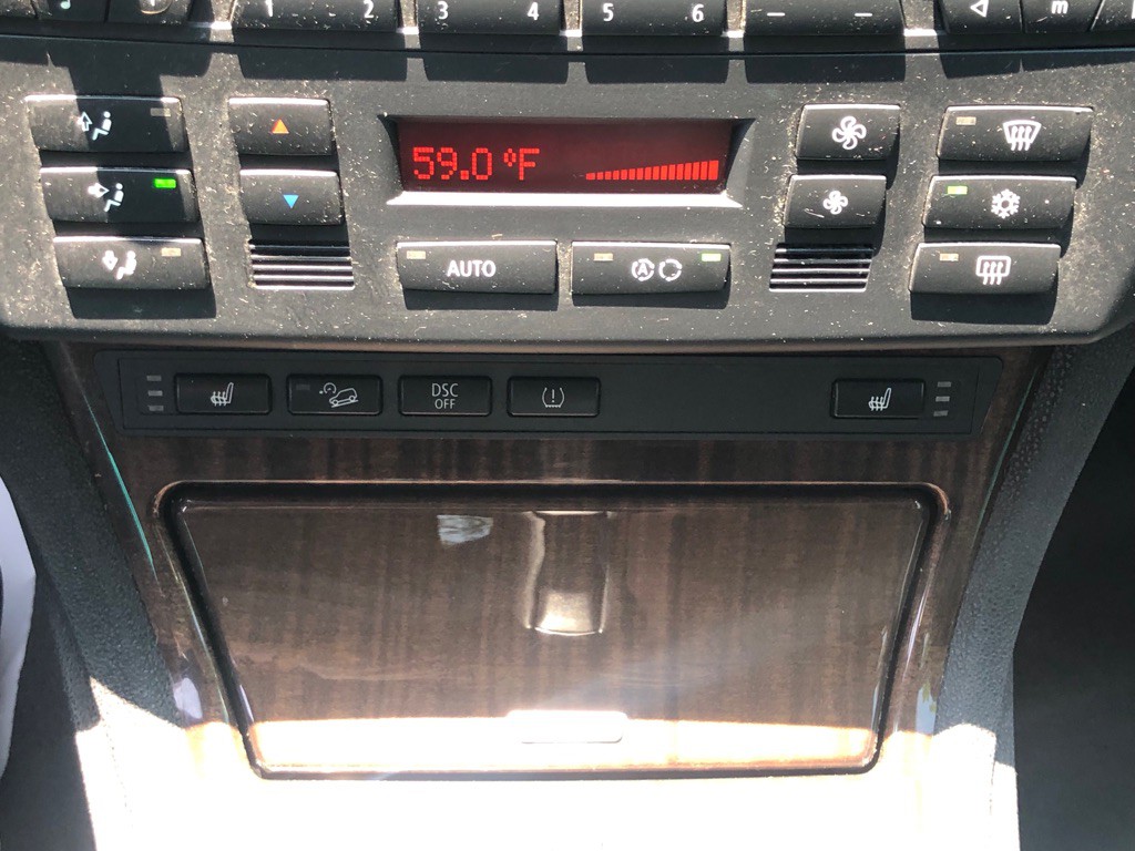 2005 BMW X3 Image 31