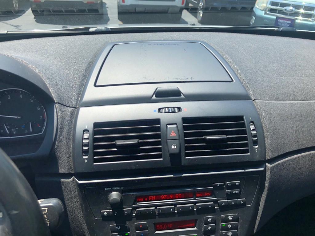 2005 BMW X3 Image 38