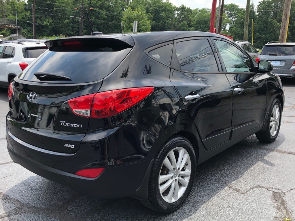 2013 Hyundai Tucson Image 5