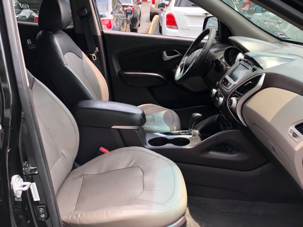 2013 Hyundai Tucson Image 14