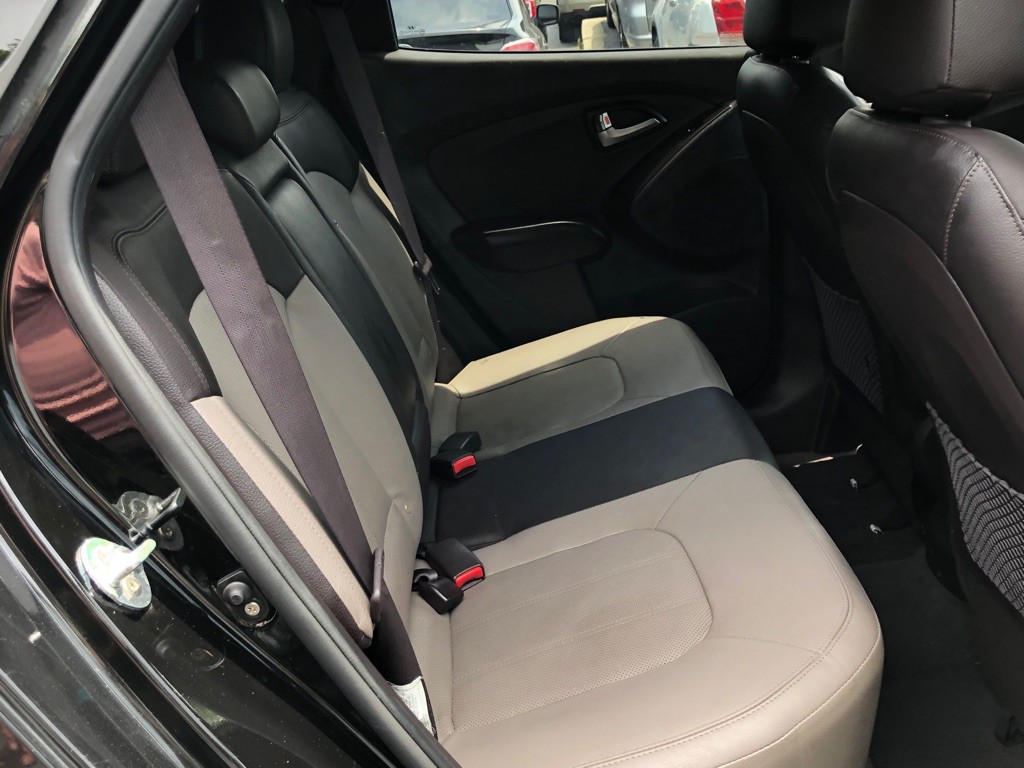 2013 Hyundai Tucson Image 18