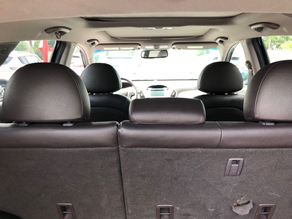 2013 Hyundai Tucson Image 24
