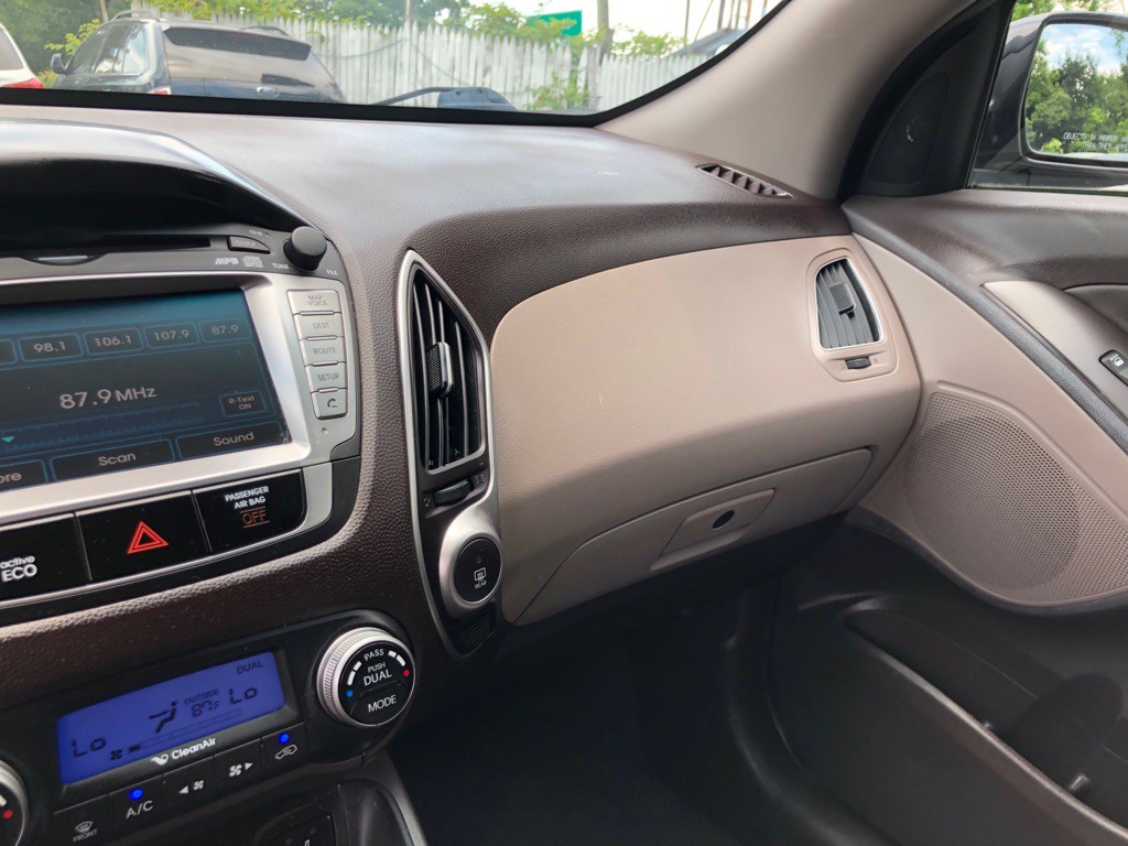 2013 Hyundai Tucson Image 28