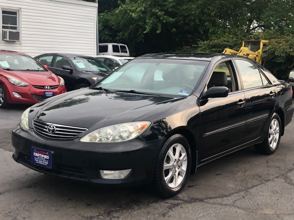 2005 Toyota Camry Image 1