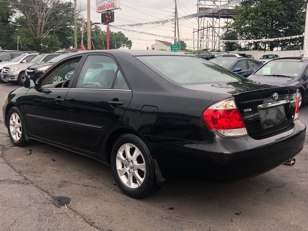 2005 Toyota Camry Image 5