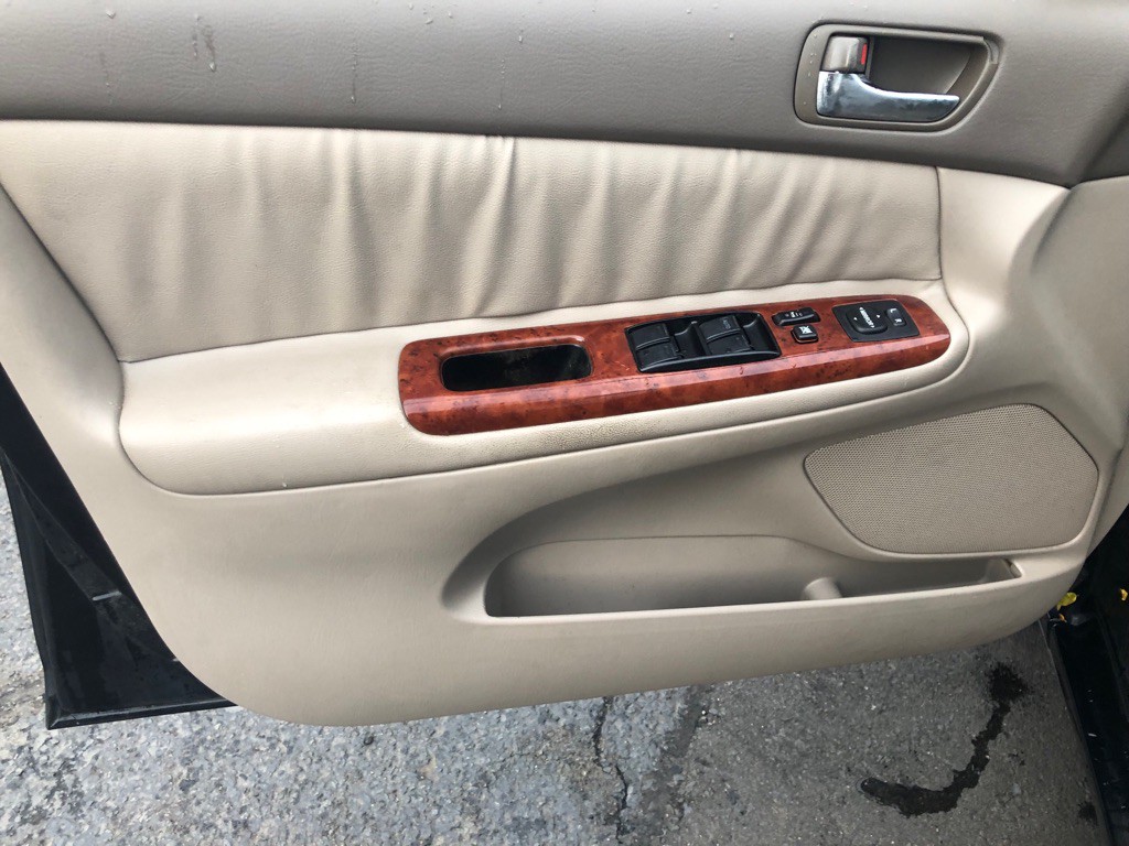 2005 Toyota Camry Image 20