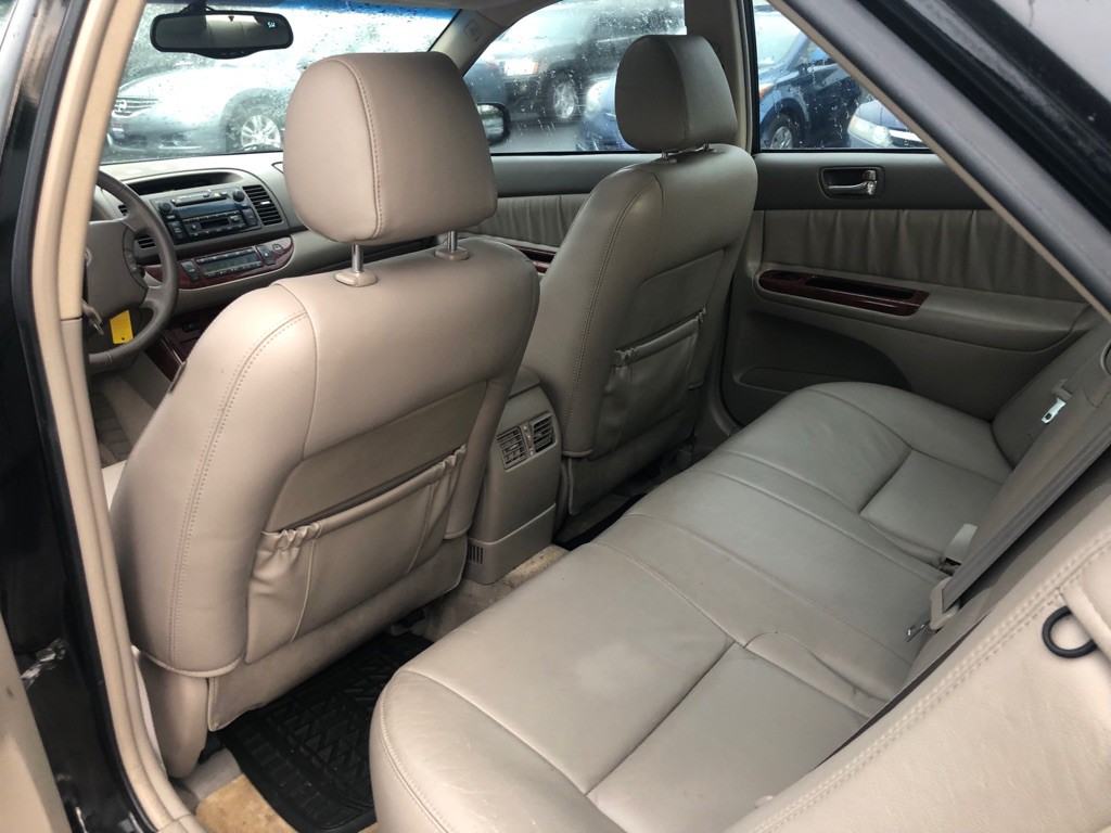 2005 Toyota Camry Image 24