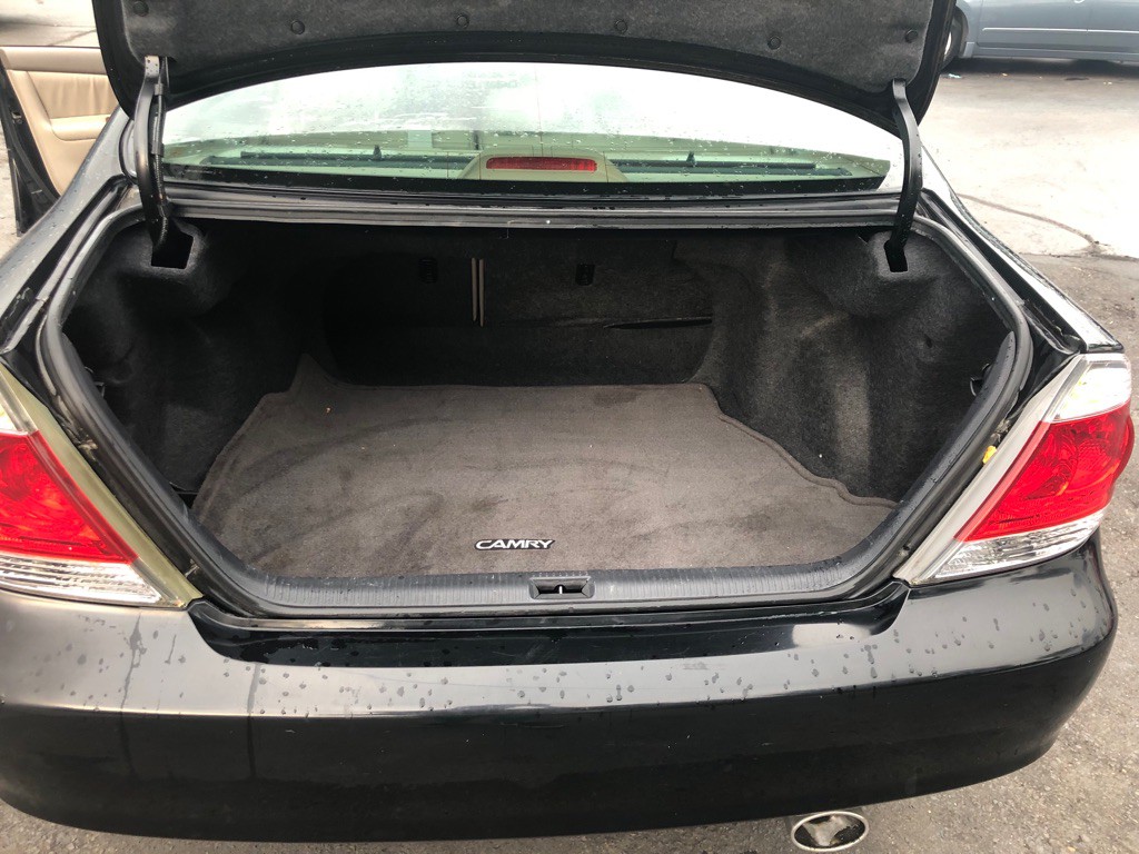 2005 Toyota Camry Image 26