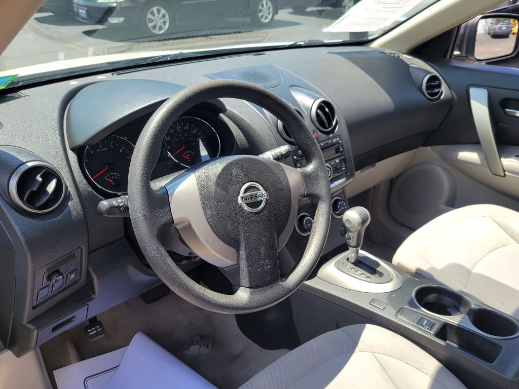 2014 Nissan Rogue Image 16
