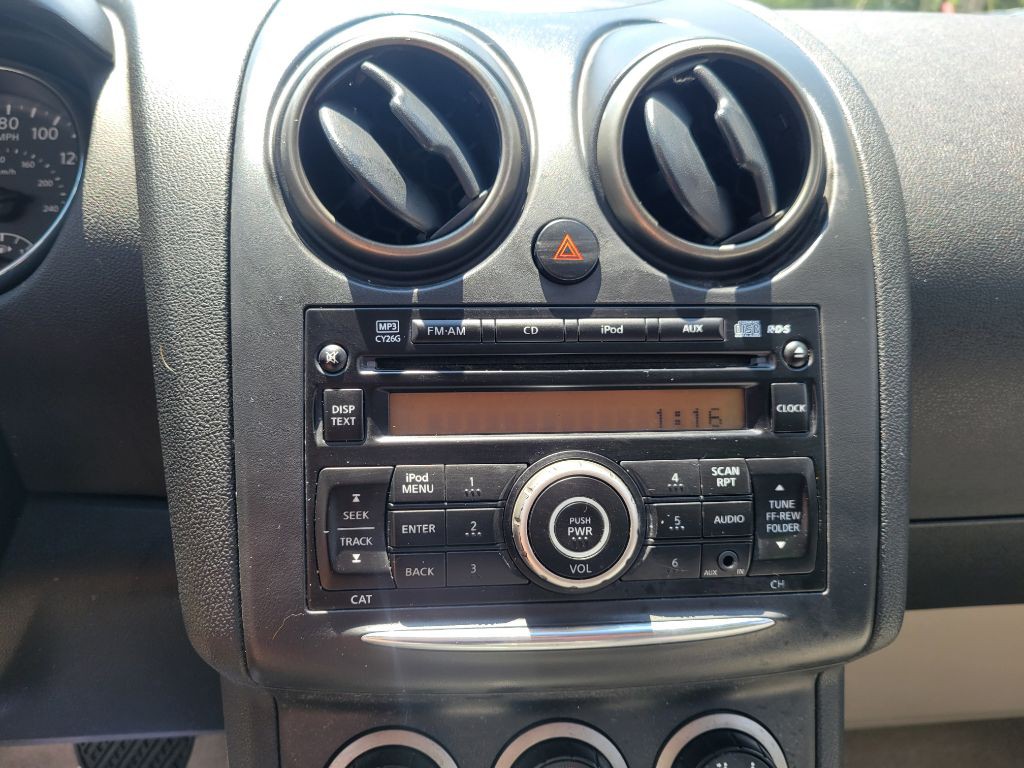 2014 Nissan Rogue Image 23