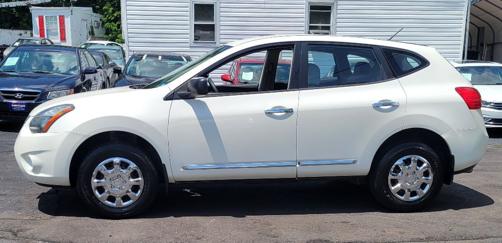 2014 Nissan Rogue Image 2