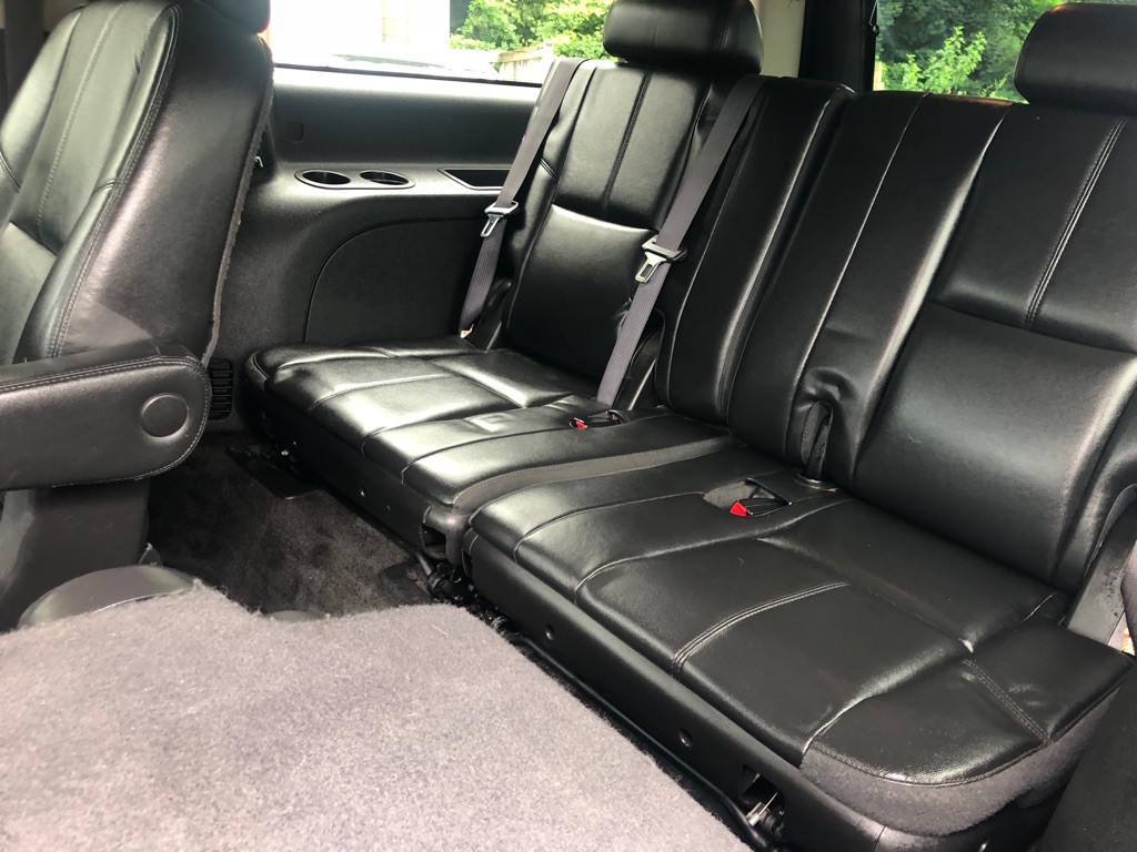 2012 Chevrolet Suburban Image 29